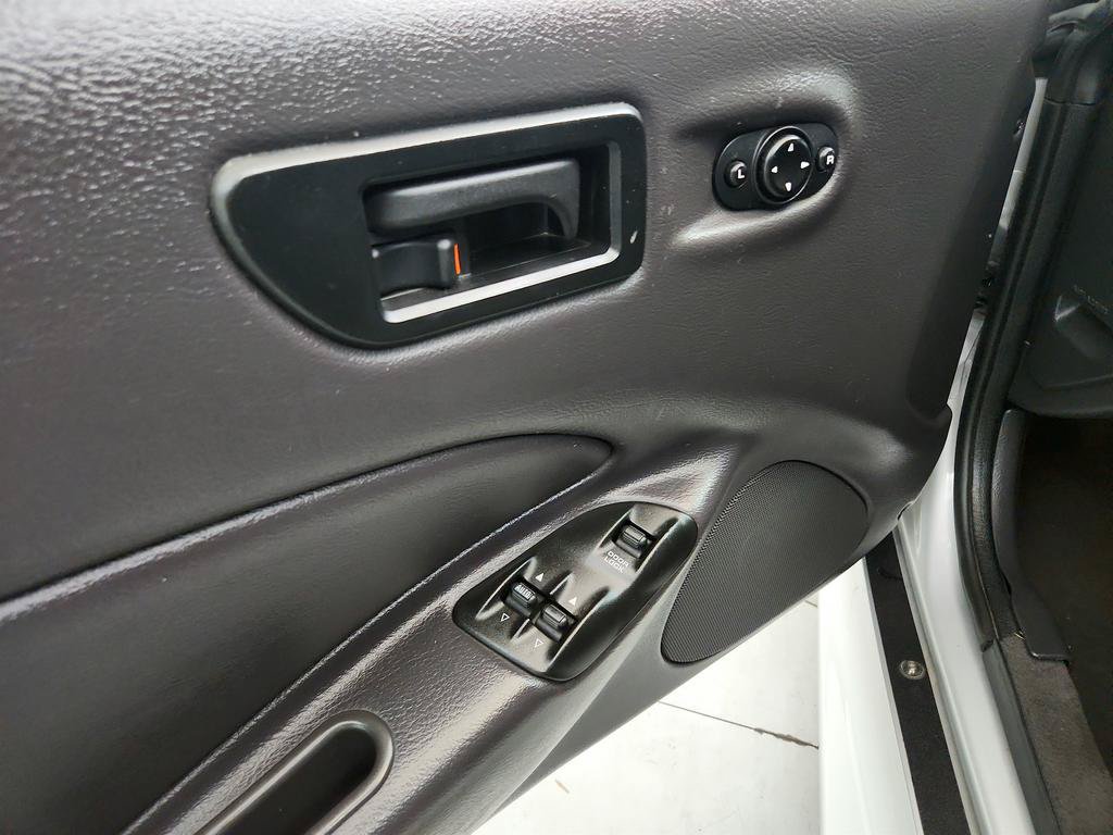 Used 2001 Chrysler Prowler RWD image 19