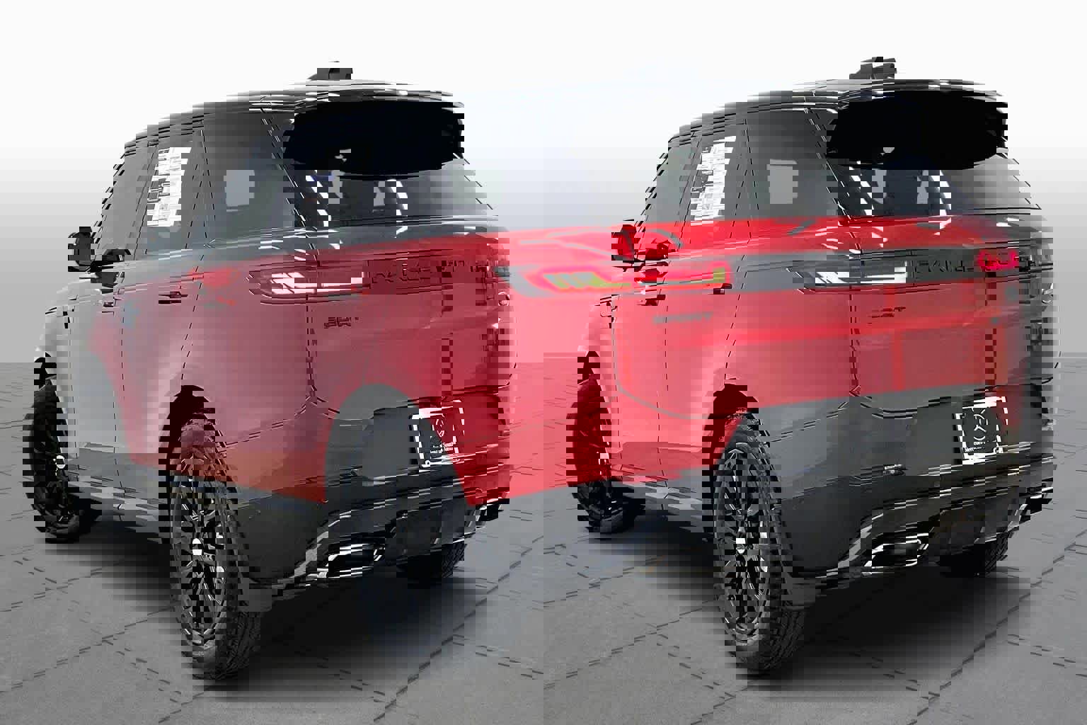 Used 2023 Land Rover Range Rover Sport SE image 12