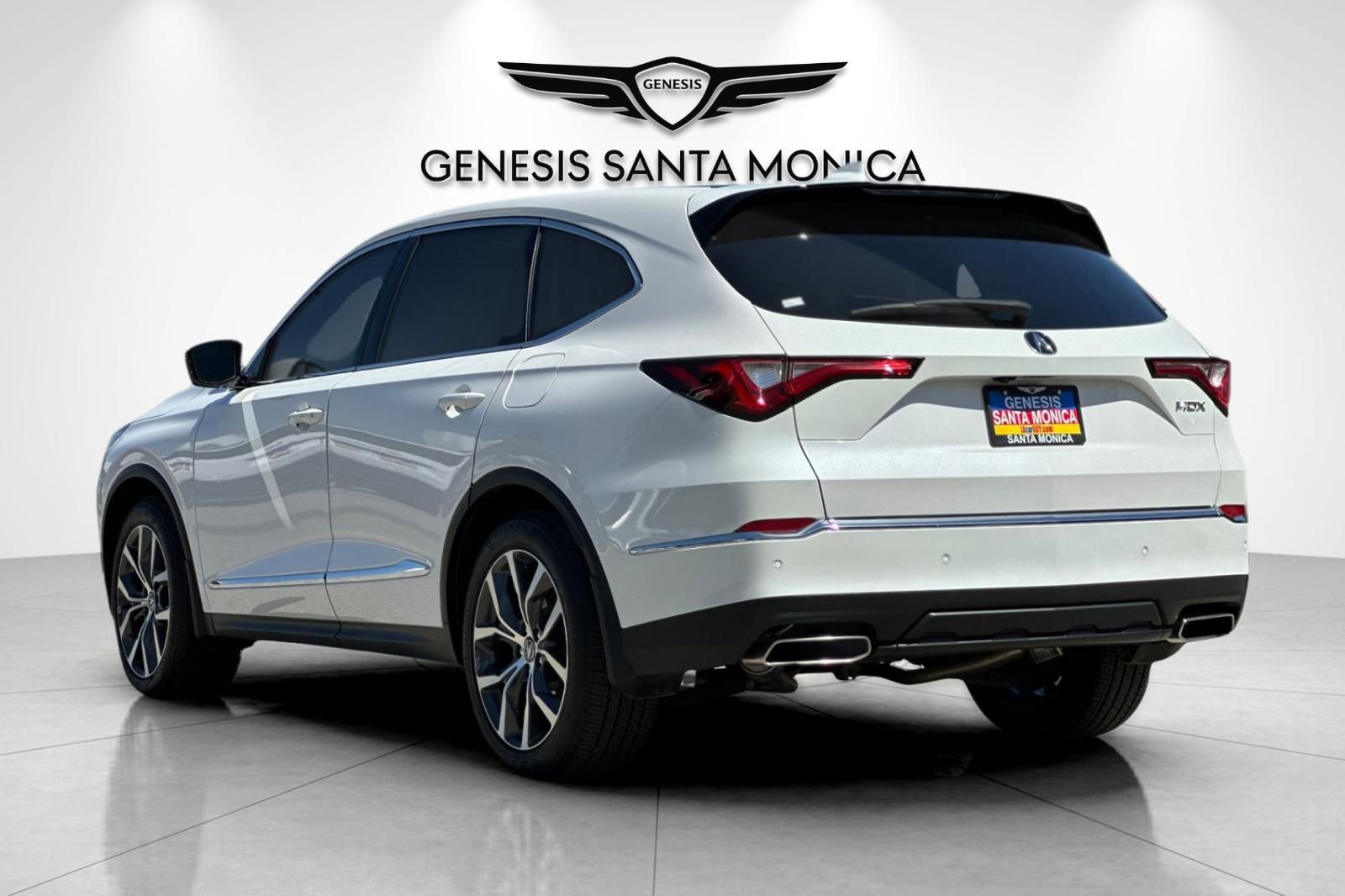 Used 2024 Acura MDX FWD w/ Technology Package image 6