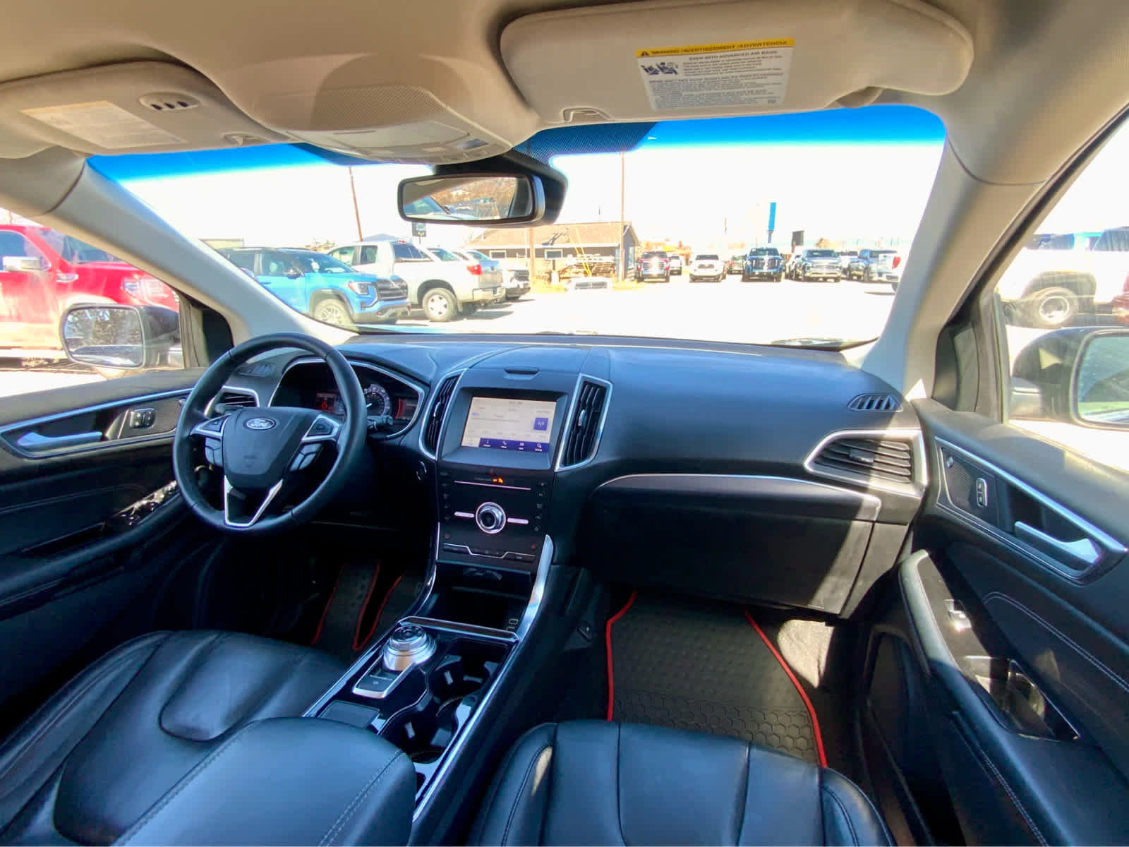 Used 2019 Ford Edge Titanium FWD image 29