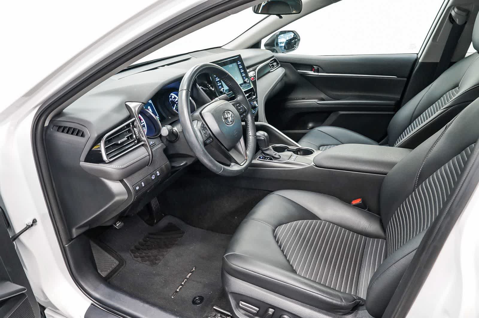 Used 2024 Toyota Camry SE FWD image 17