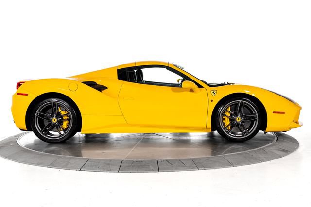 Used 2019 Ferrari 488 Spider RWD image 13