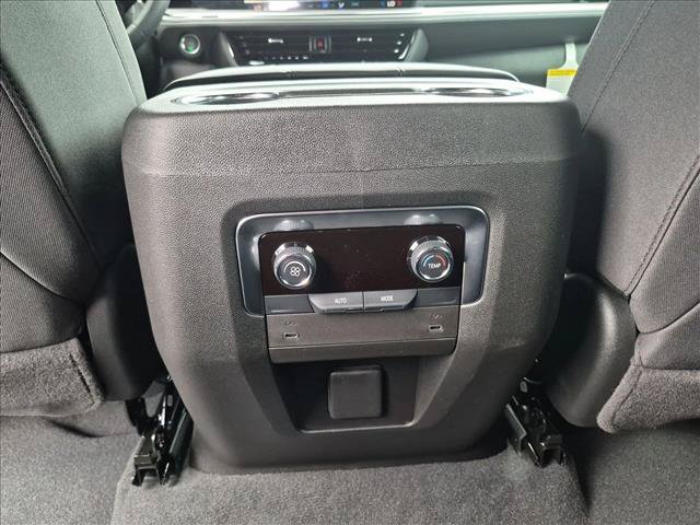 New 2026 Chevrolet Suburban LS w/ LPO, Dark Essentials Package RWD image 19