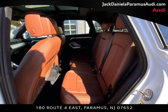 Used 2025 Audi Q3 2.0T Premium w/ Convenience Package image 18