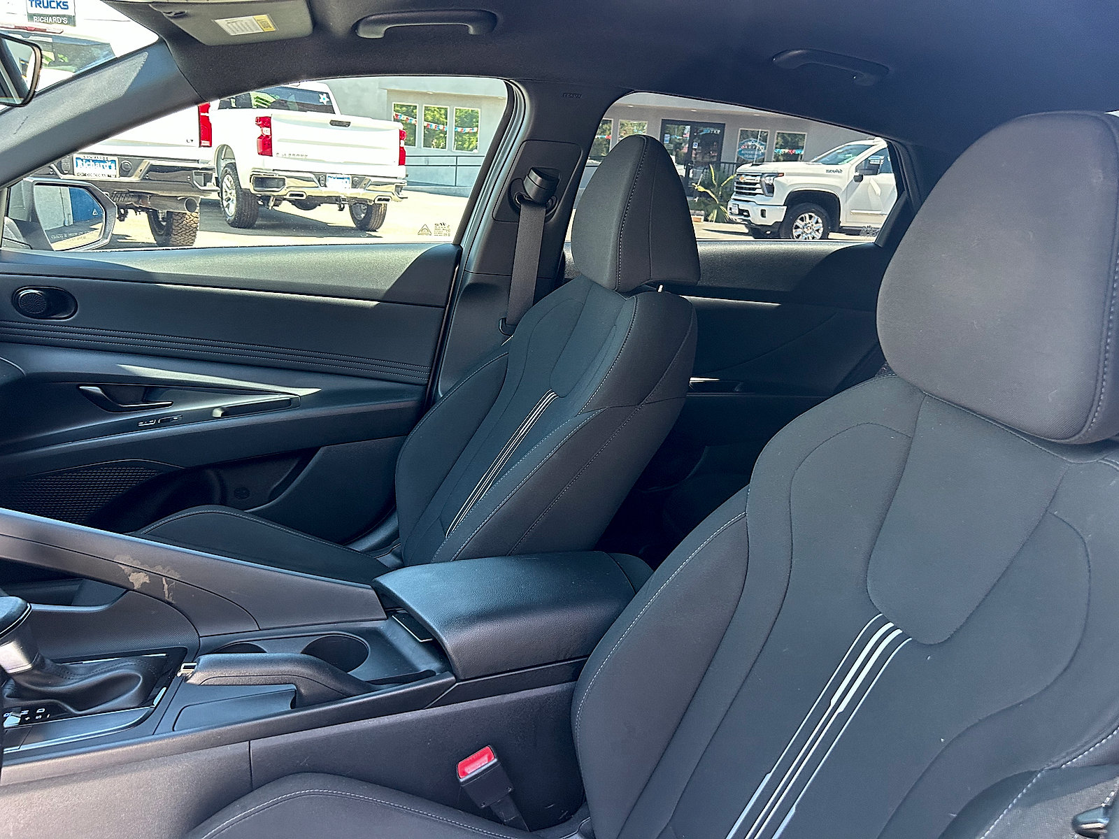 Used 2025 Hyundai Elantra Sport w/ Cargo Package FWD image 14