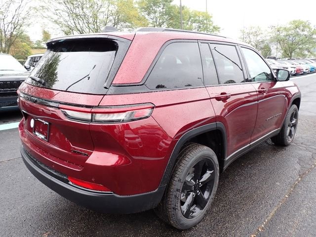 New 2025 Jeep Grand Cherokee Limited w/ Black Appearance Package AWD/4WD image 7