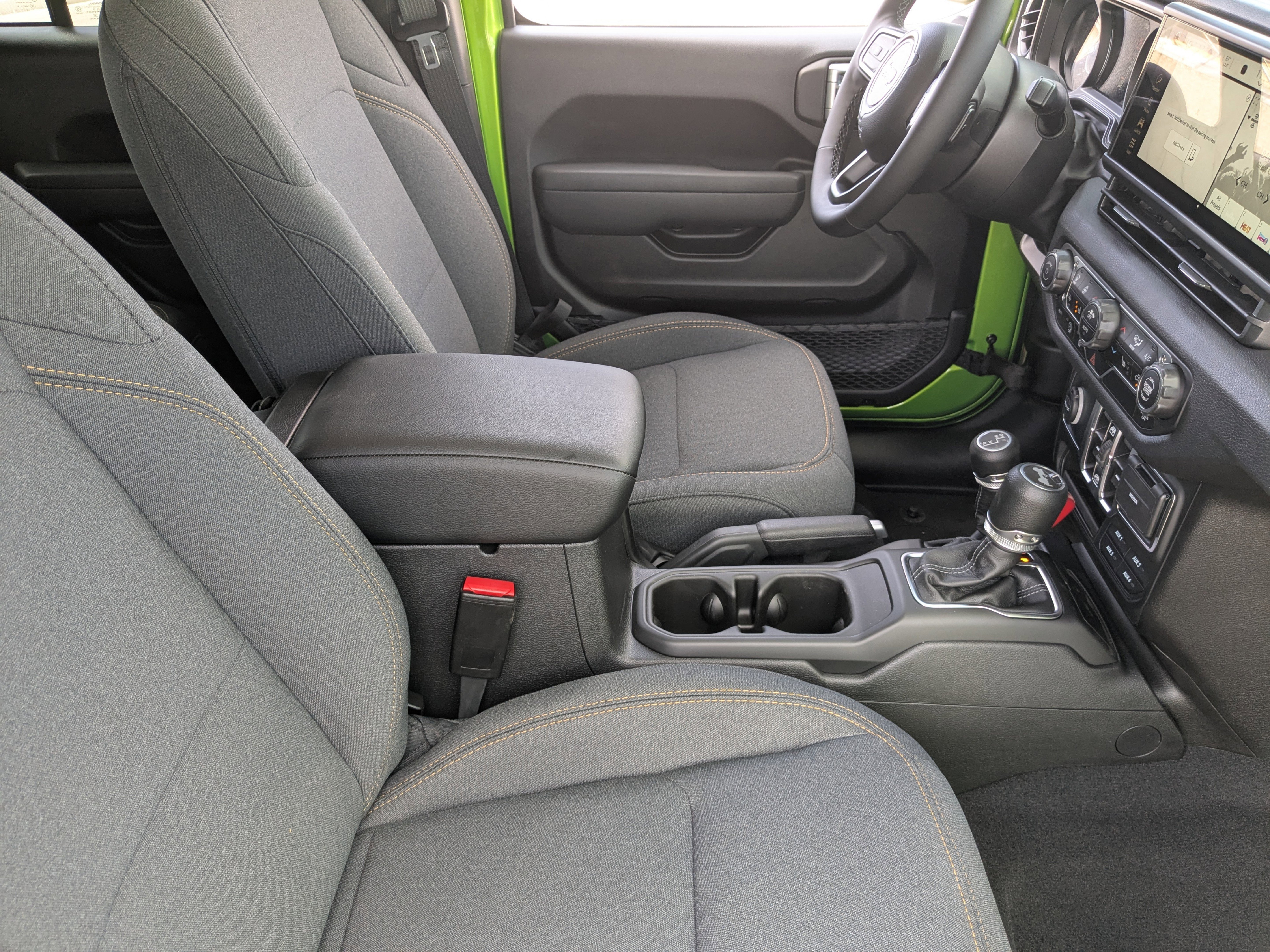 Used 2025 Jeep Wrangler Sport S image 11