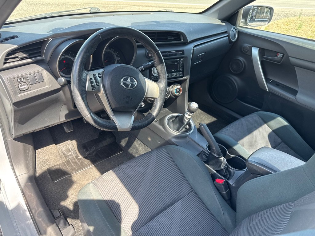 Used 2011 Scion tC TC image 27
