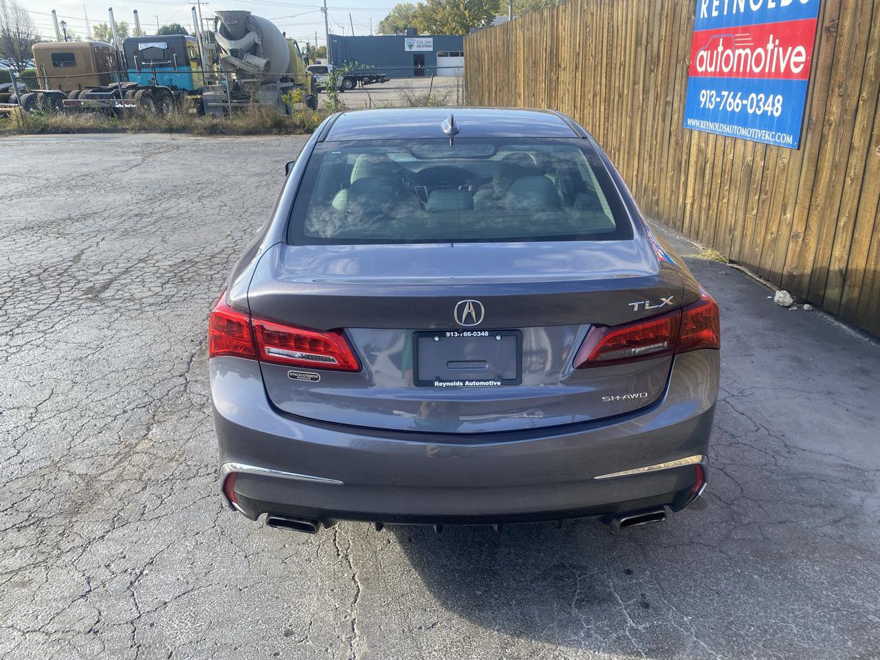 Used 2018 Acura TLX V6 SH-AWD image 8