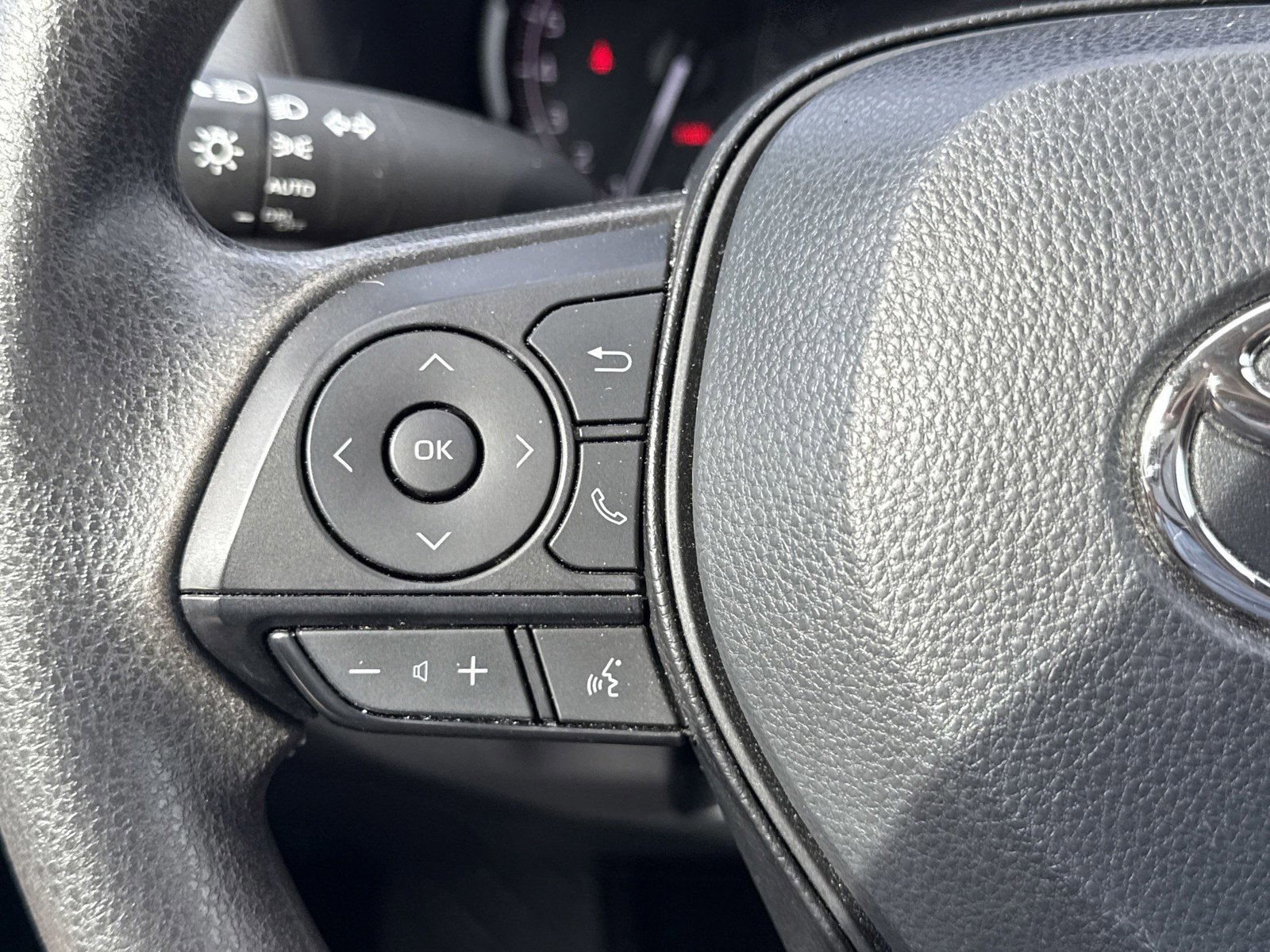 Used 2024 Toyota RAV4 XLE image 20