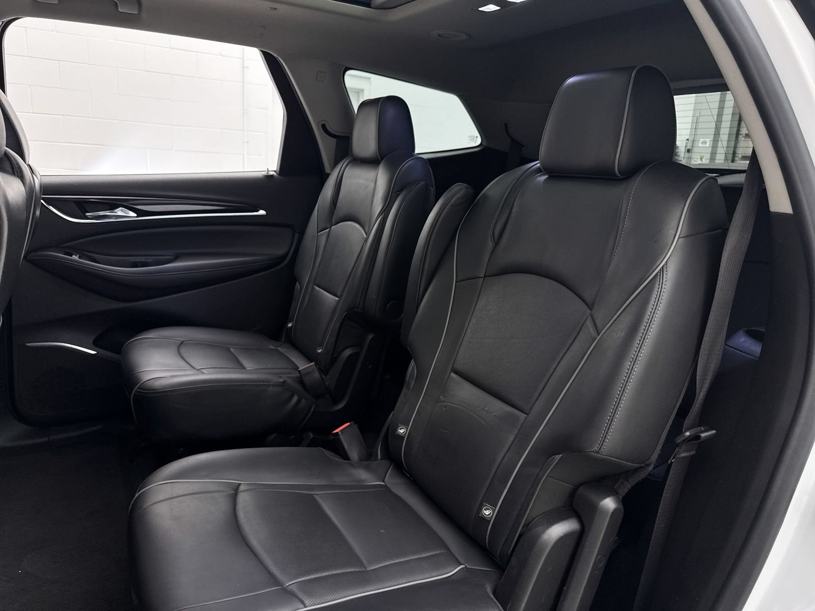 Used 2019 Buick Enclave Avenir w/ Avenir Technology Package FWD image 30