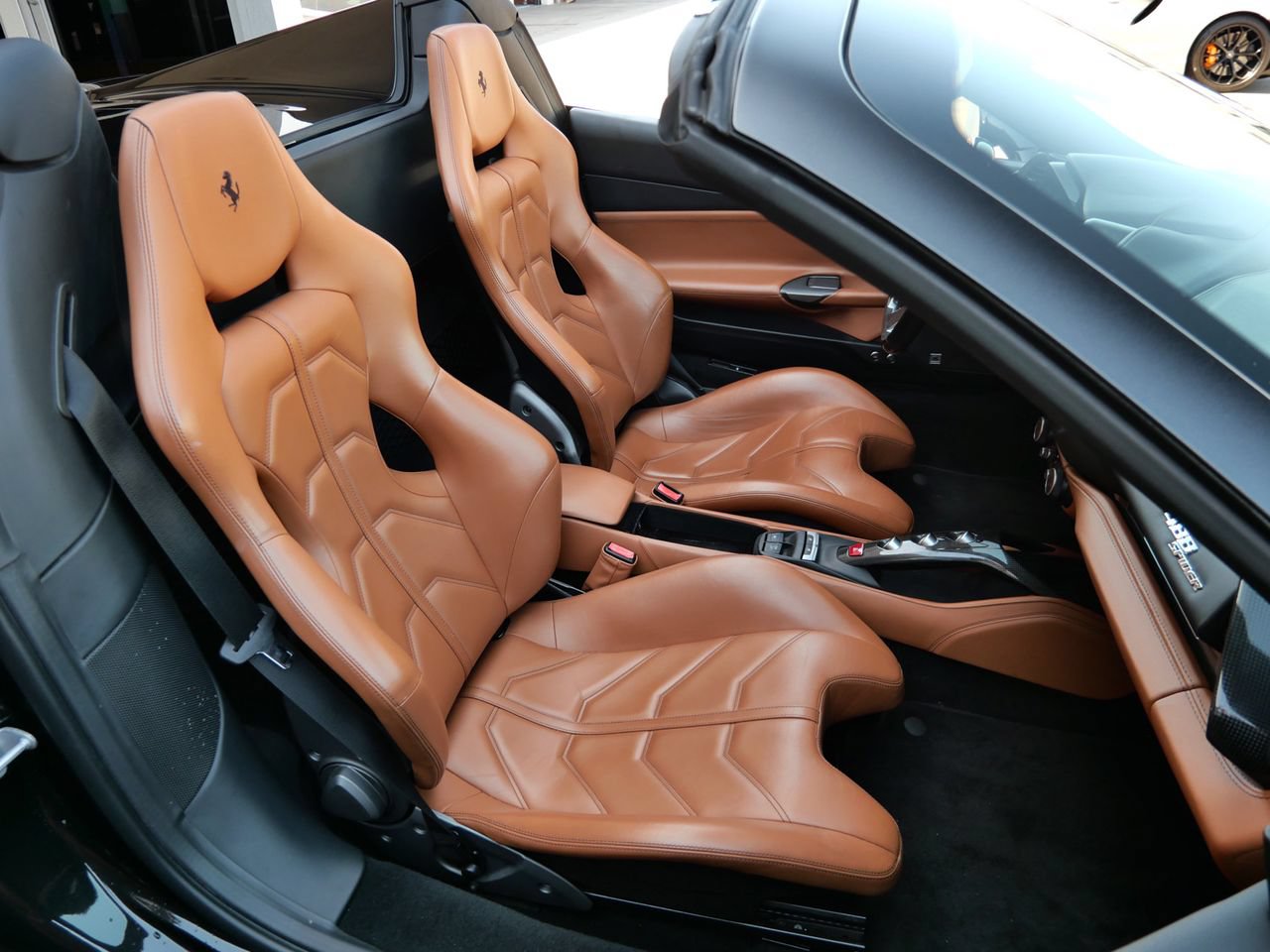 Used 2018 Ferrari 488 Spider RWD image 29