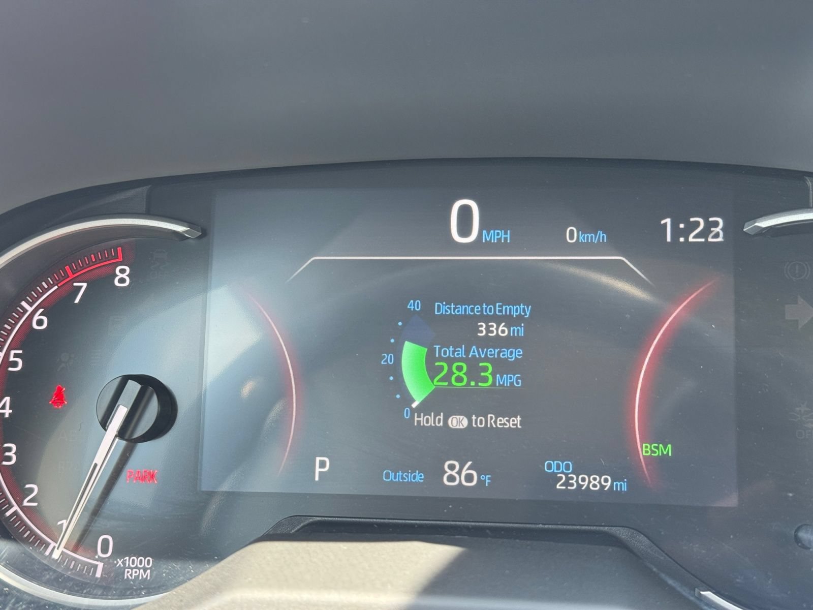 Used 2025 Toyota RAV4 XLE AWD/4WD image 22
