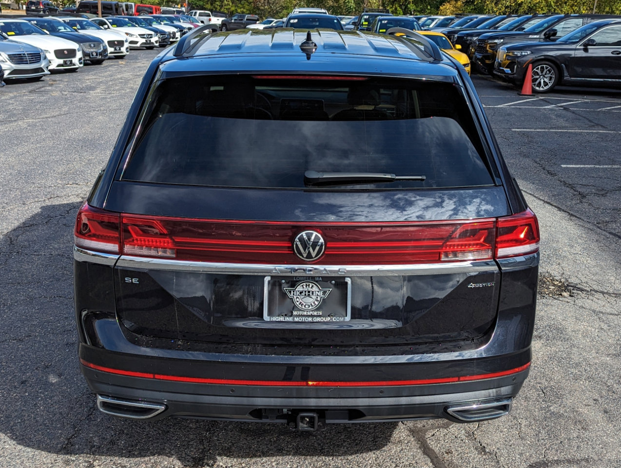Used 2024 Volkswagen Atlas SE image 8