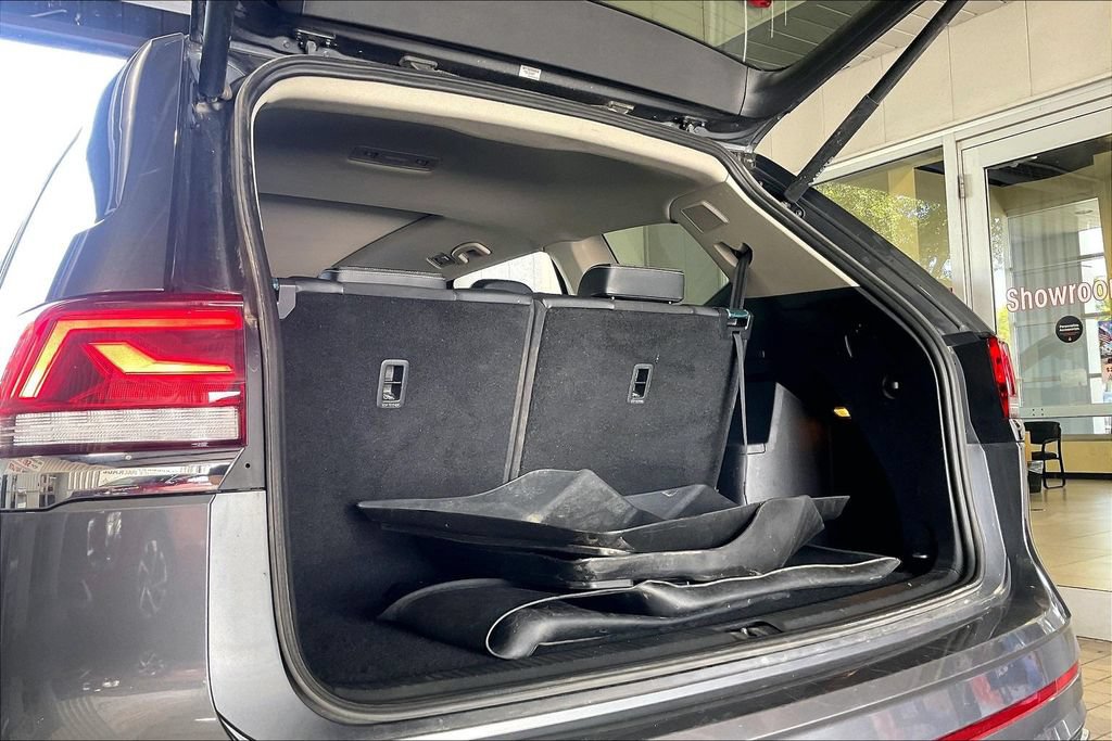 Used 2023 Volkswagen Atlas SEL Premium AWD/4WD image 20