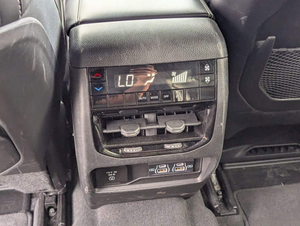 Used 2024 Jeep Grand Cherokee L Laredo AWD/4WD image 25