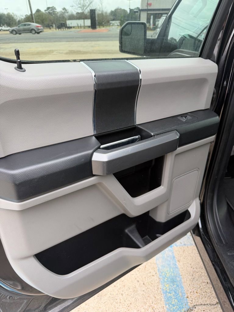 Used 2018 Ford F150 XLT RWD image 9