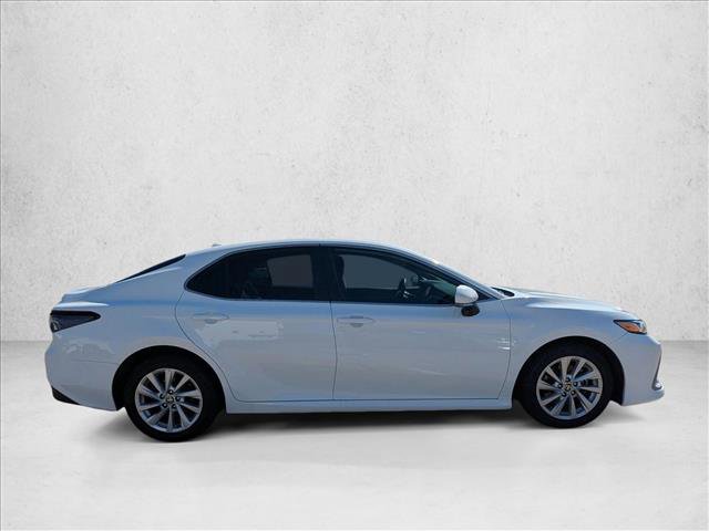 Used 2024 Toyota Camry LE w/ Convenience Package image 4