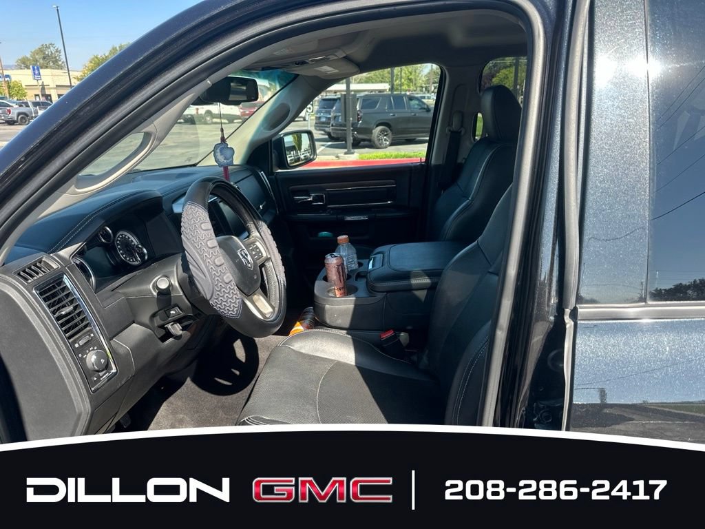 Used 2017 RAM 1500 Laramie AWD/4WD image 12