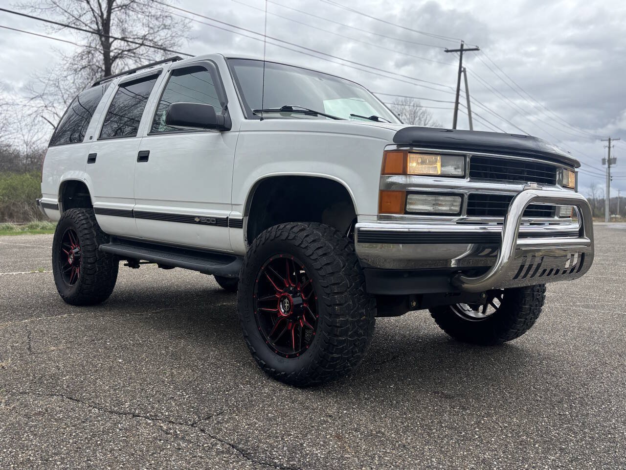 Used 1997 Chevrolet Tahoe 4WD w/ Preferred Equipment Group 3 image 3