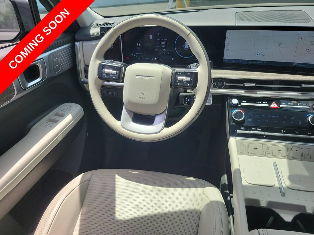 Used 2025 Hyundai Santa Fe Calligraphy FWD image 16