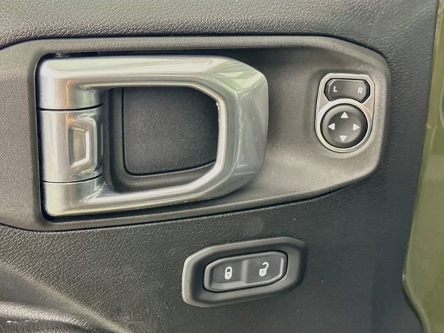 Used 2023 Jeep Gladiator Sport AWD/4WD image 21