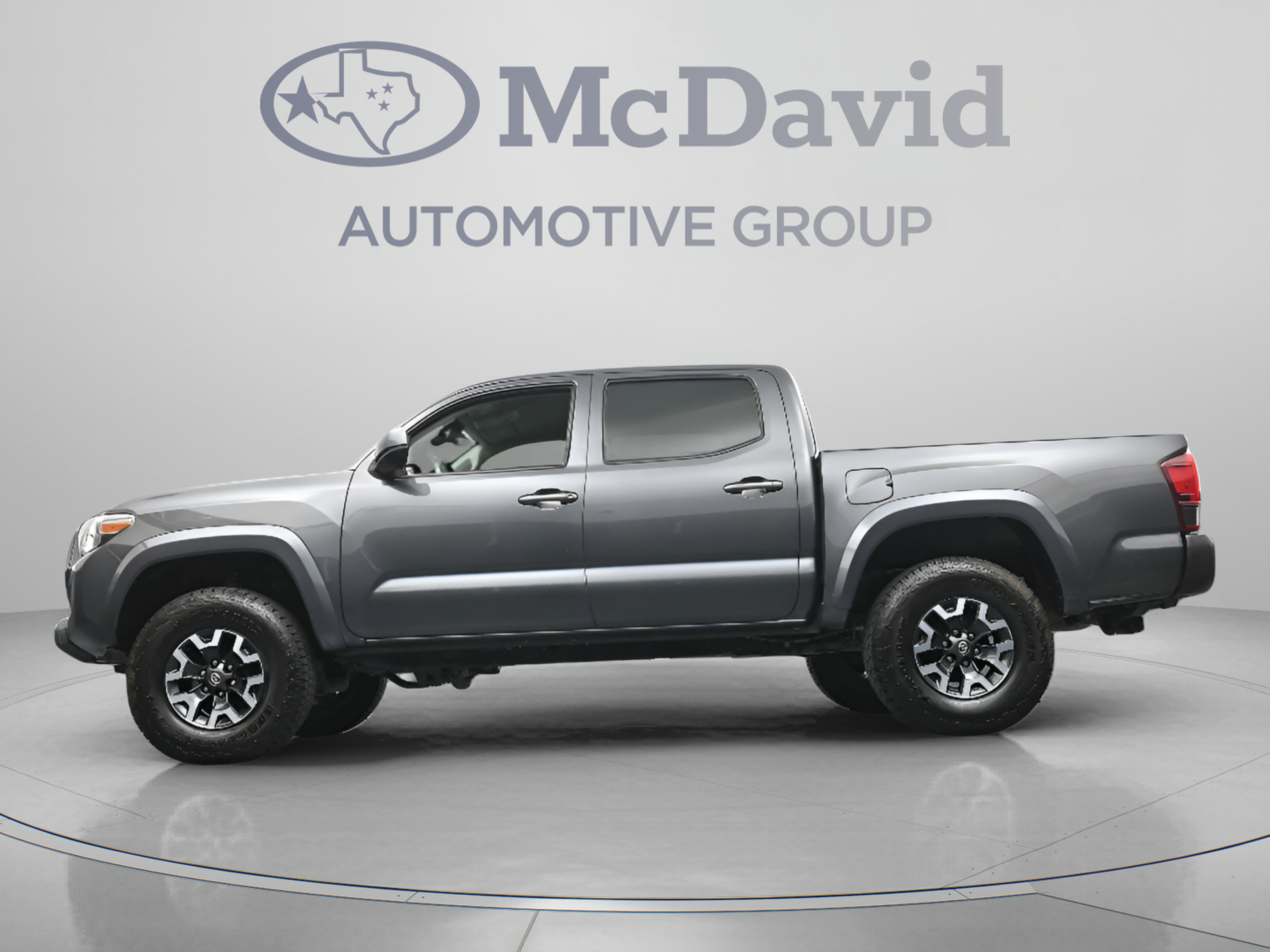 Used 2019 Toyota Tacoma SR5 AWD/4WD image 27