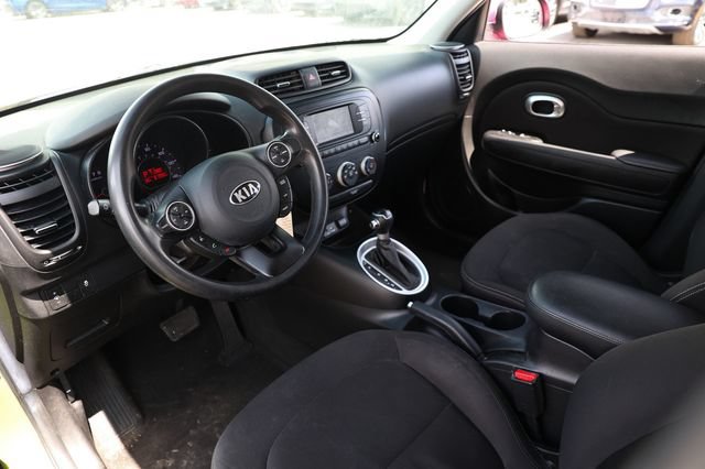 Used 2017 Kia Soul FWD image 6