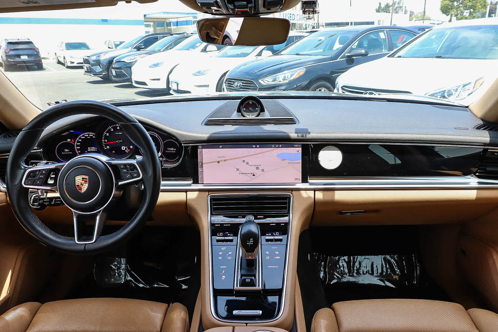 Used 2017 Porsche Panamera 4 AWD/4WD image 16