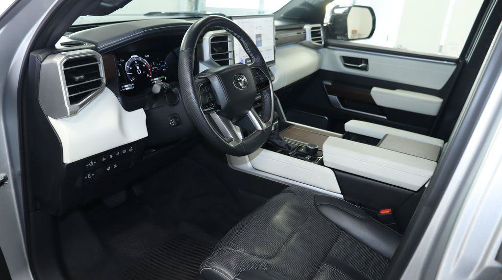 Used 2024 Toyota Tundra Capstone AWD/4WD image 21