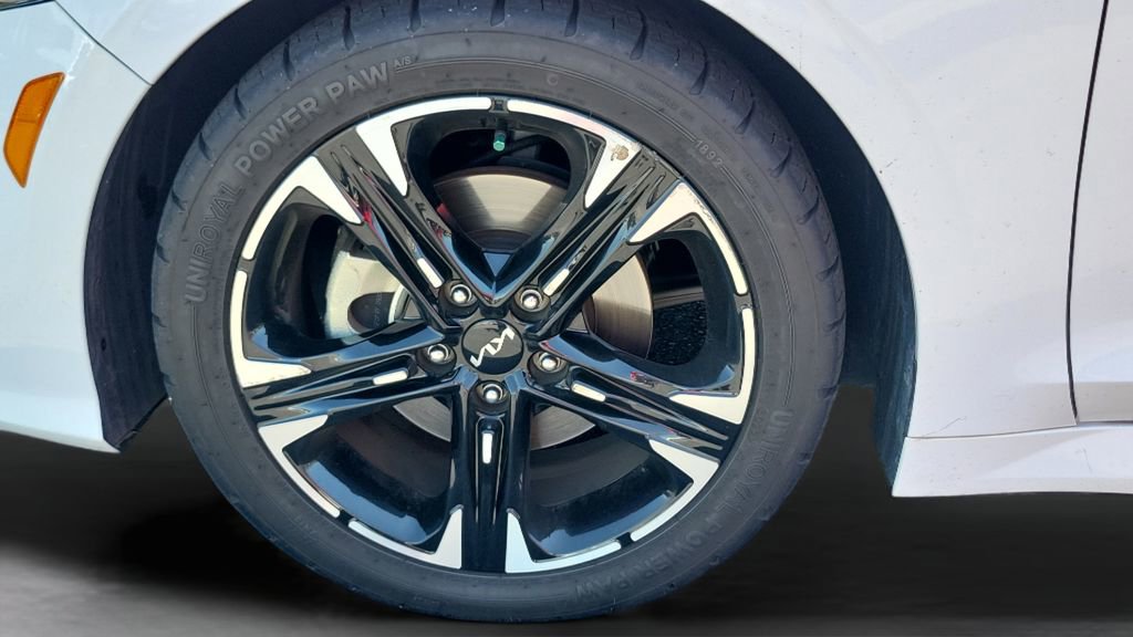 Used 2023 Kia K5 GT-Line image 3
