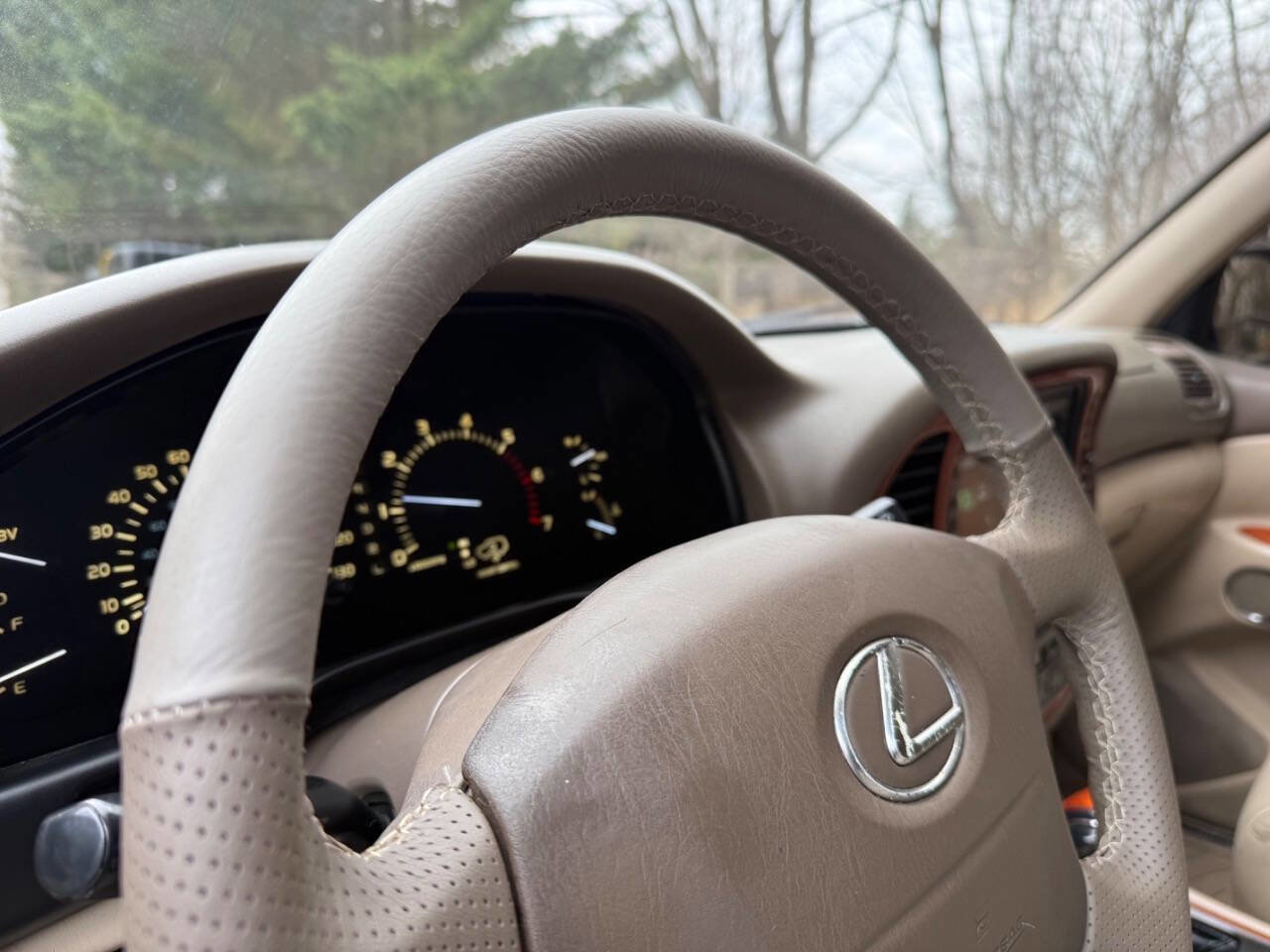 Used 2002 Lexus LX 470 Base 4WD 4dr SUV image 67