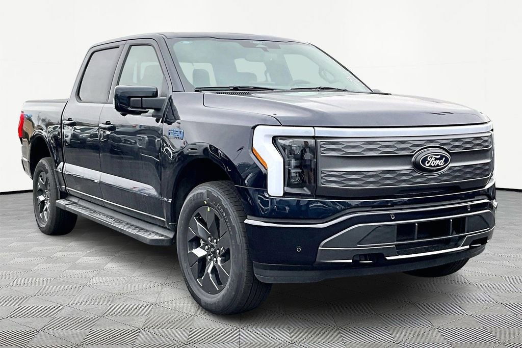 New 2025 Ford F150 Lightning Lariat