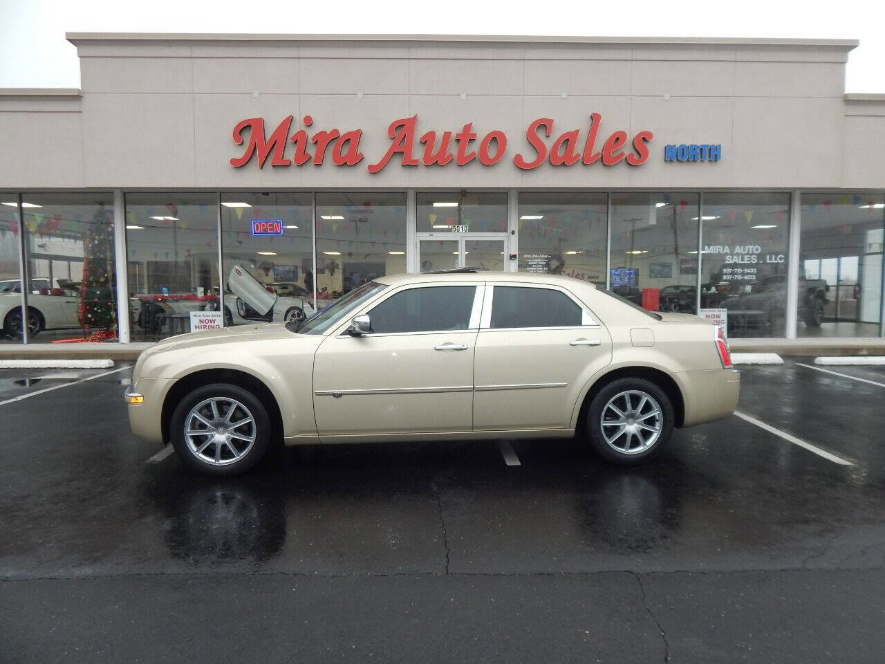 Used 2010 Chrysler 300 C w/ Luxury Group II