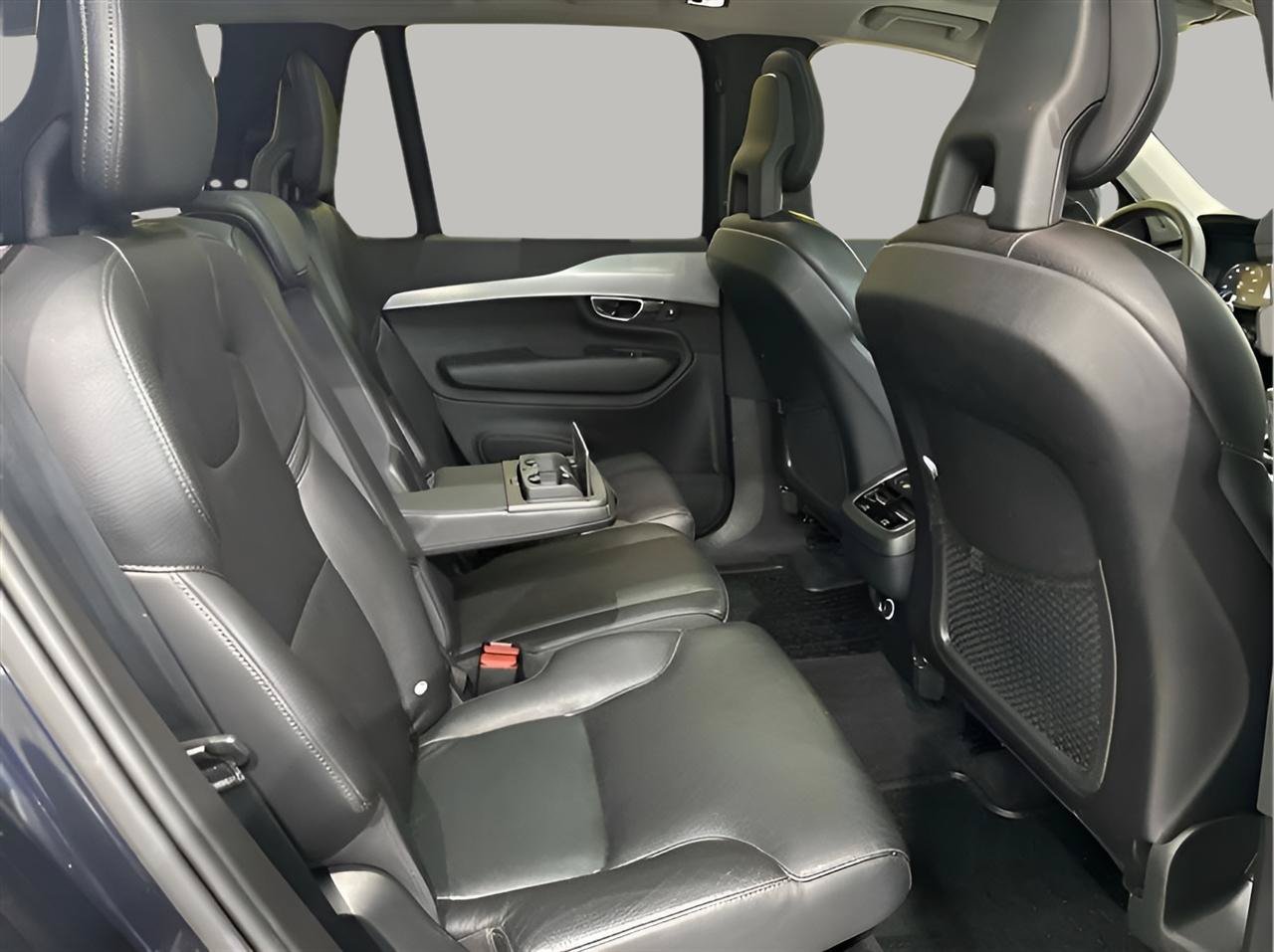 Used 2016 Volvo XC90 T6 Momentum AWD/4WD image 26