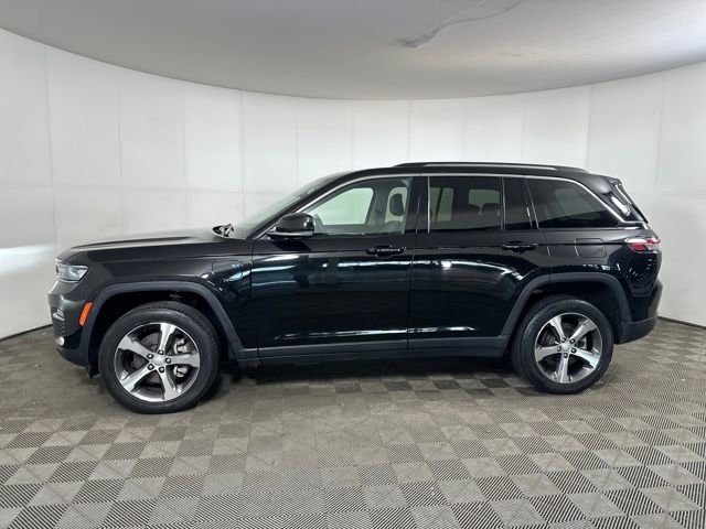 Used 2023 Jeep Grand Cherokee 4WD 4xe image 6