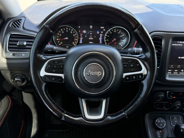 Used 2021 Jeep Compass Trailhawk AWD/4WD image 11