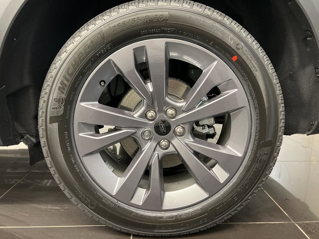 New 2026 Ford Explorer Active image 7