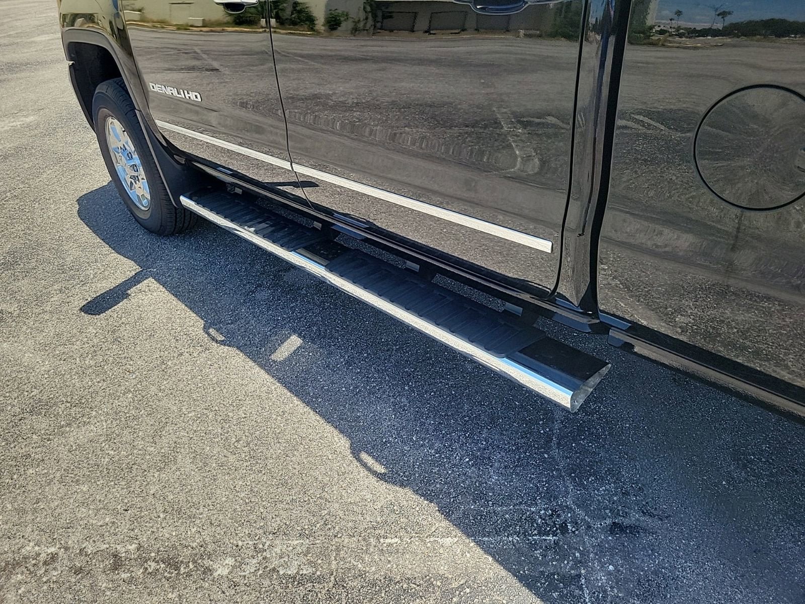 Used 2015 GMC Sierra 3500 Denali w/ Duramax Plus Package AWD/4WD image 9