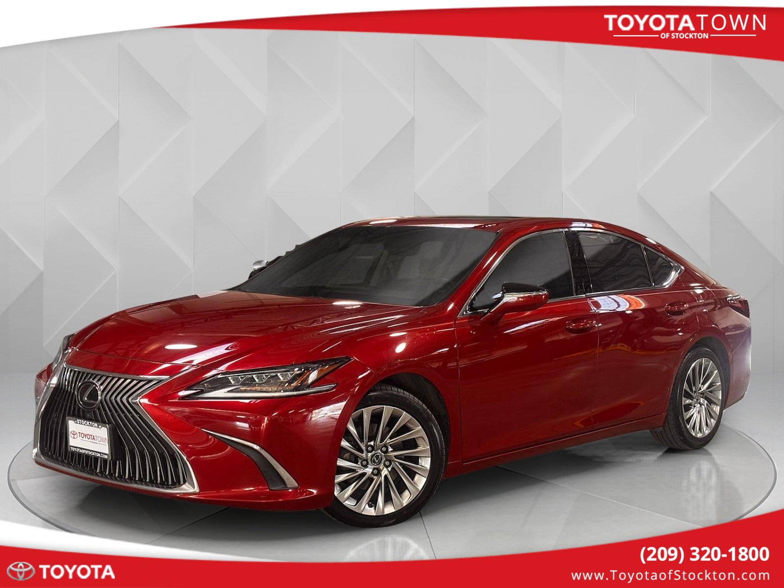 Used 2019 Lexus ES 350 Ultra Luxury w/ Accessory Package 2