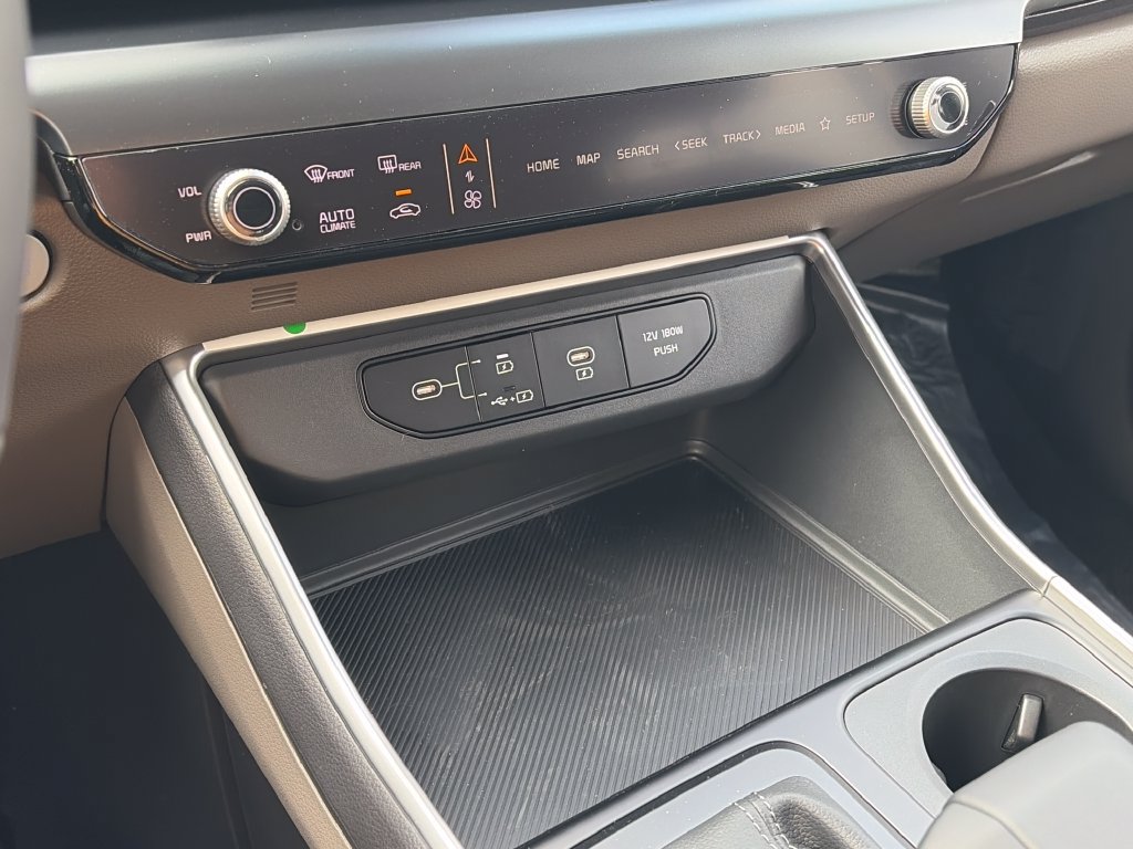 New 2027 Kia Carnival FWD image 21
