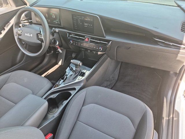 Used 2025 Kia Niro LX FWD image 31