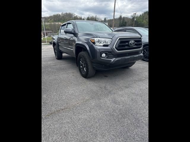 Used 2022 Toyota Tacoma SR5 AWD/4WD image 12