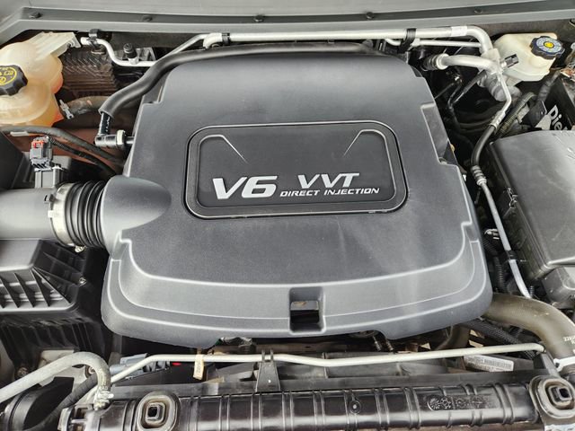 Used 2015 Chevrolet Colorado Z71 AWD/4WD image 32