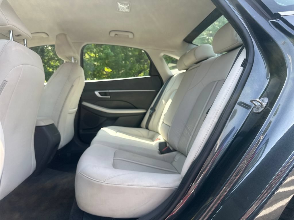 Used 2025 Hyundai Sonata SEL FWD image 23