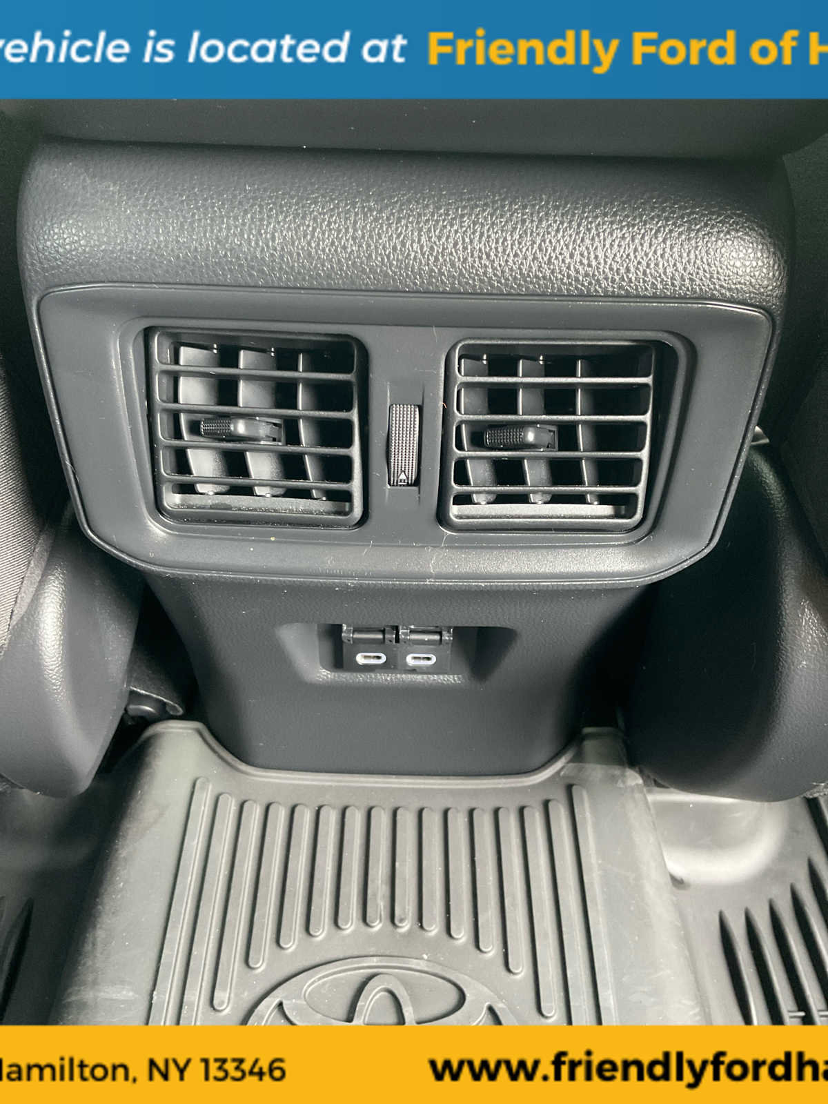 Used 2024 Toyota RAV4 SE w/ Weather & Moonroof Package image 34