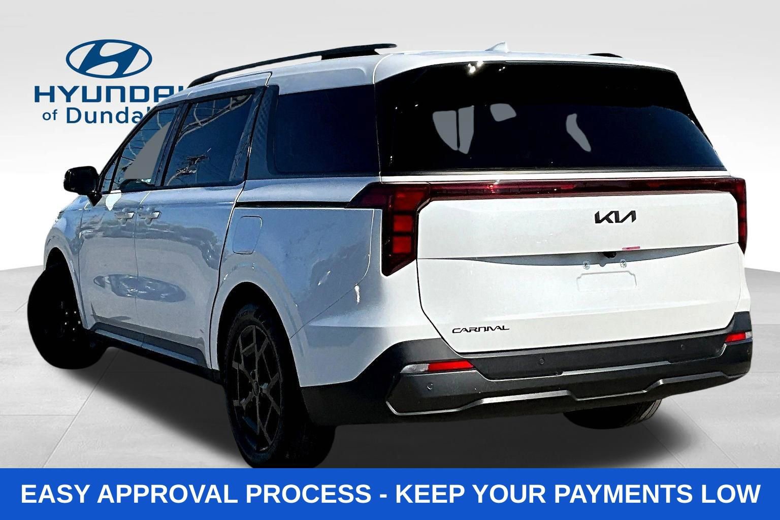 Used 2025 Kia Carnival SX image 5