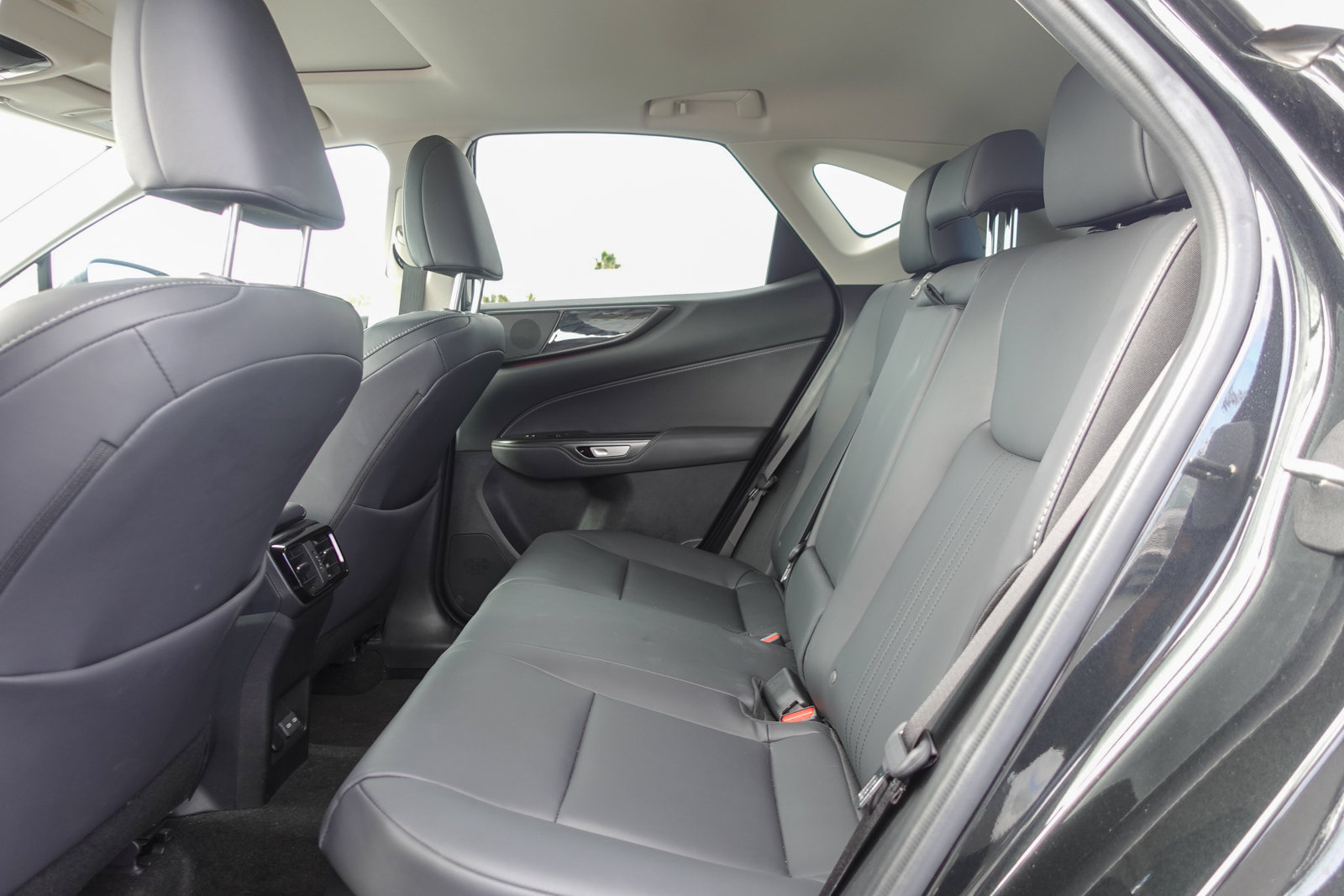 Used 2025 Lexus NX 350h AWD w/ Accessory Package (Z2) image 12