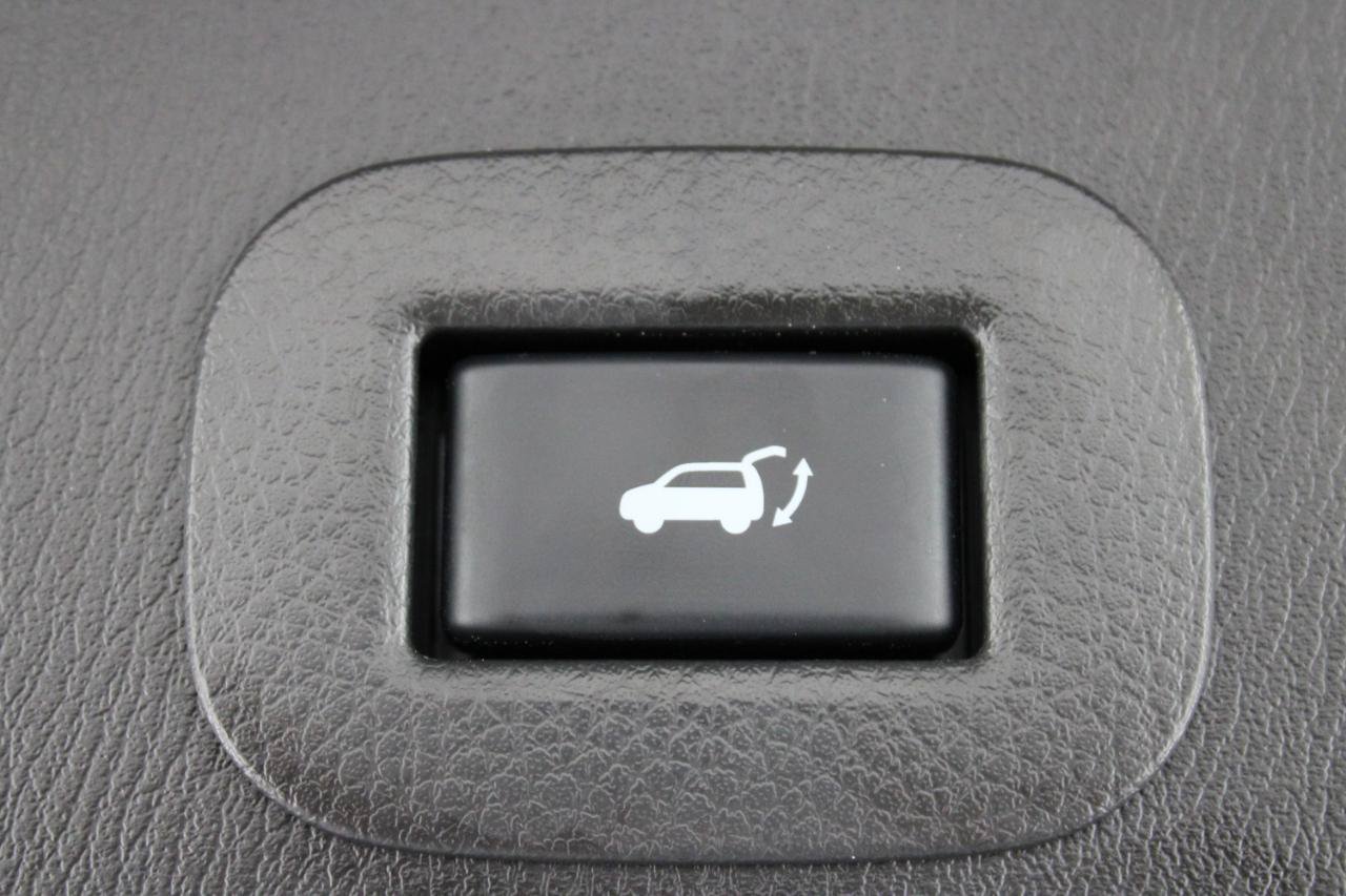 Used 2023 INFINITI QX80 Luxe w/ Cargo Package AWD/4WD image 73