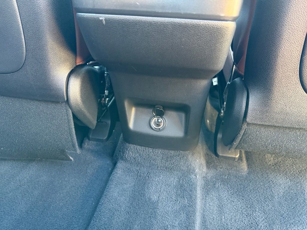 Used 2023 Kia Telluride EX w/ EX Captain's Chair Package image 15